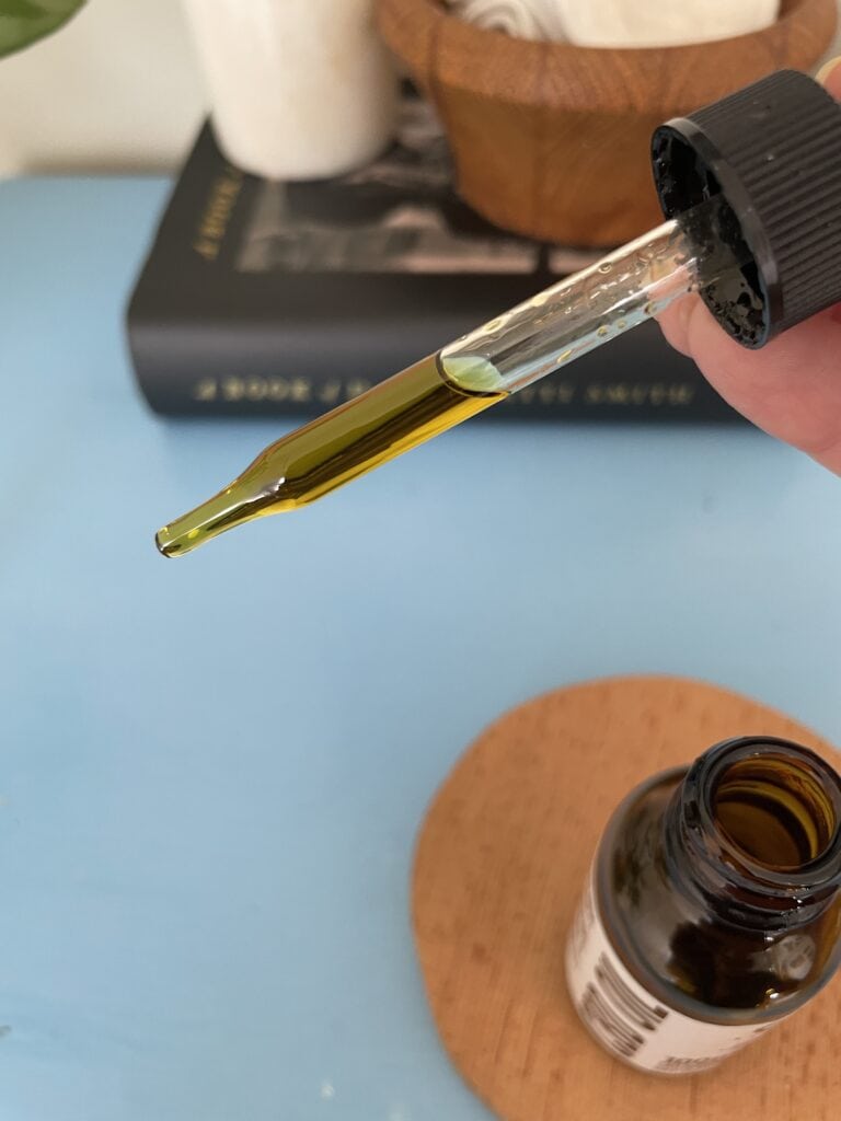 8LABS CBD Oil