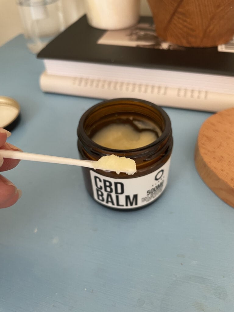 A small portion of 8Labs 500mg Full Spectrum CBD Balm on an applicator.